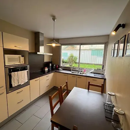 23 Le Celeste Paul Bert By Apartman *